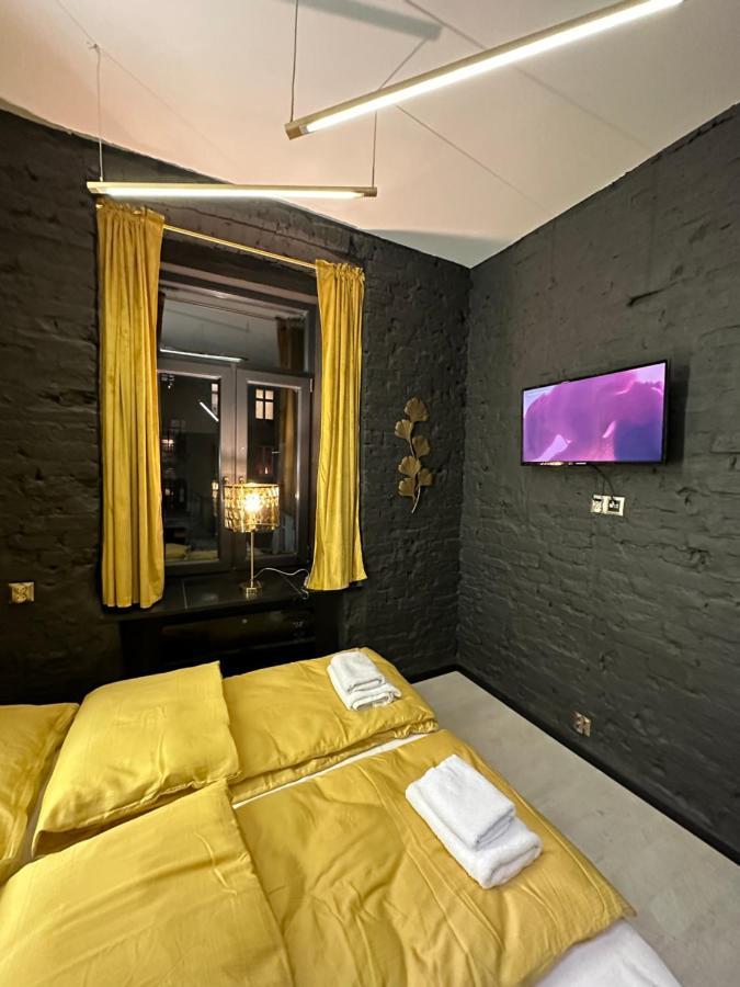 Apartament Darkhouse Versace Gold Łódź